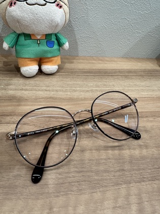 メガネしてても手元も遠くも見える！